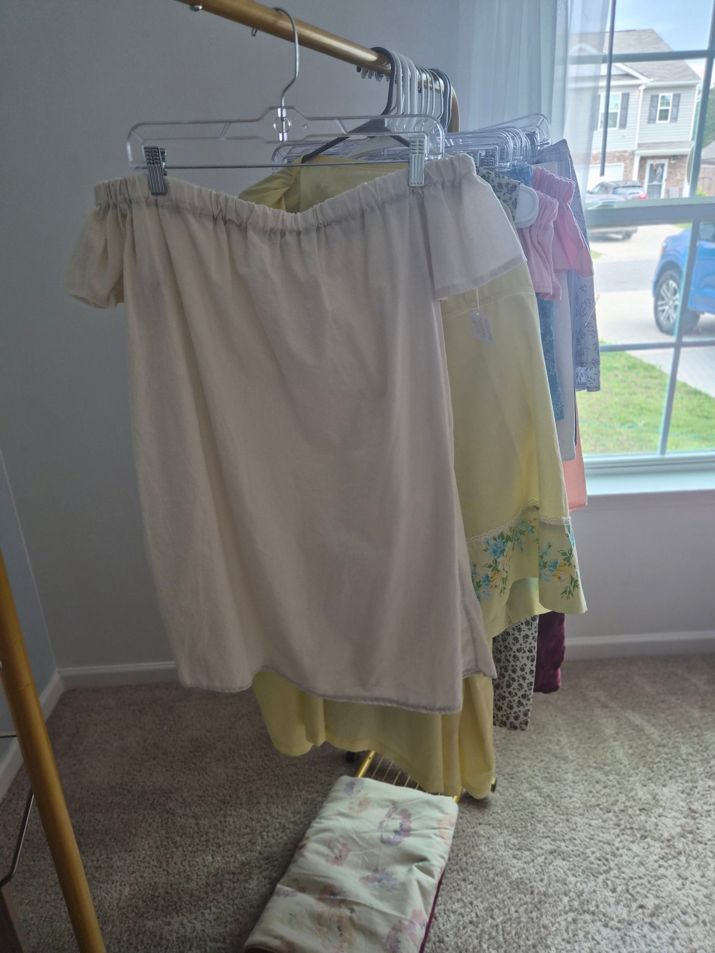 WOMANS OFF SHOULDER DRESS | RTS | WOMANS LARGE