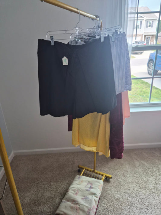 WOMANS WRAP SHORTS | RTS | WOMANS XL